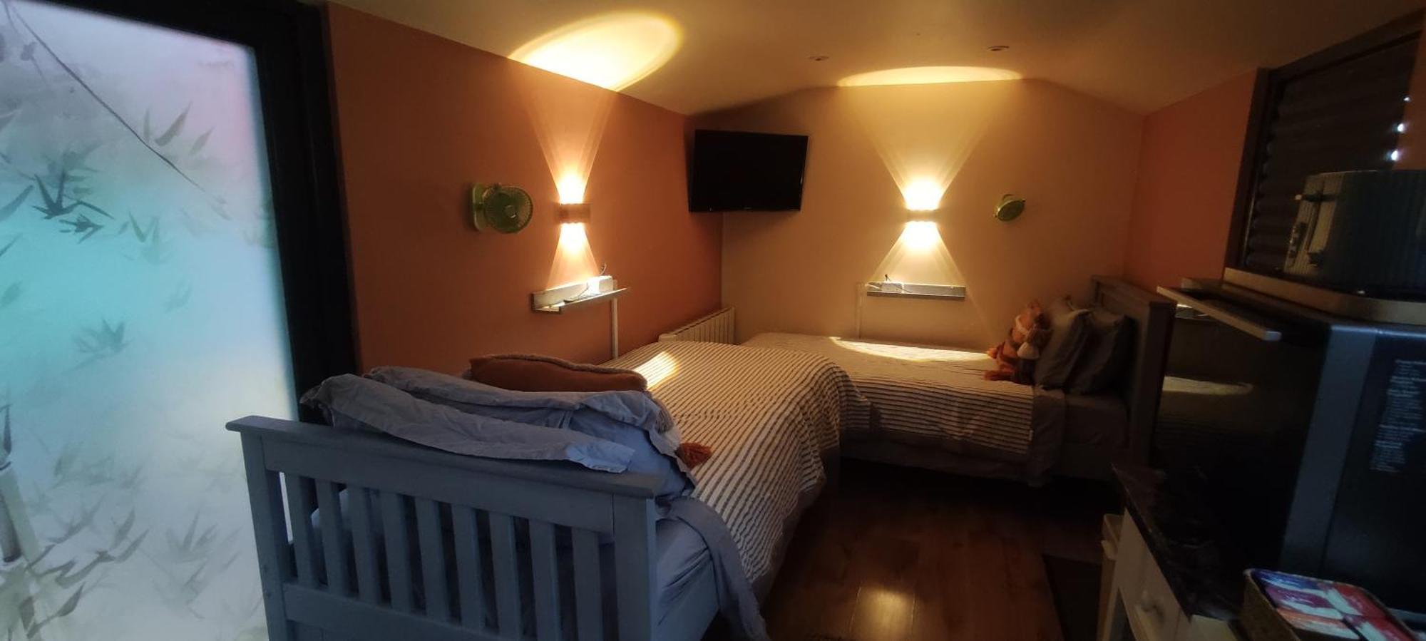 Richmond Lane Guest House - Aa Accredited Romsey Bagian luar foto